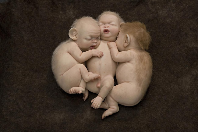 Patricia Piccinini hyper realists sculptures